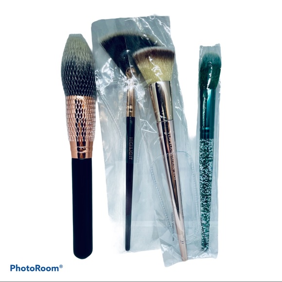 A Perfect 10 Other - NWOT Lot of 4 Make-up Brushes, A Perfect 10, Shana B., FARAH, Slmissglam